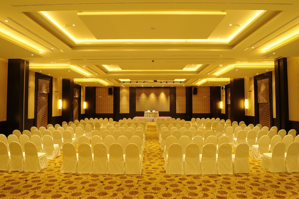 Amaranth Suvarnabhumi Hotel 36/49