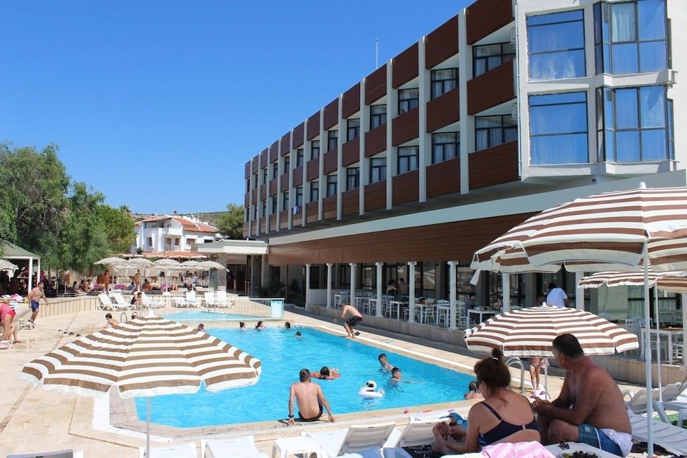WA Cesme Farm Hotel Beach Resort & Spa 4/50