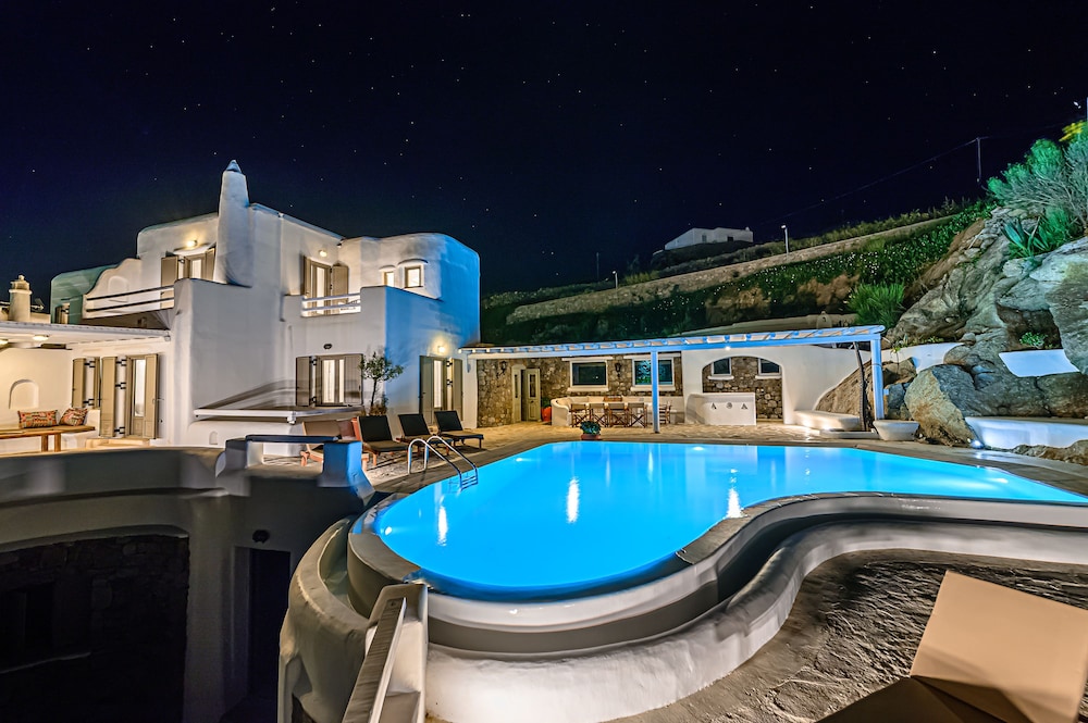 9 Muses Villas Mykonos 35/50