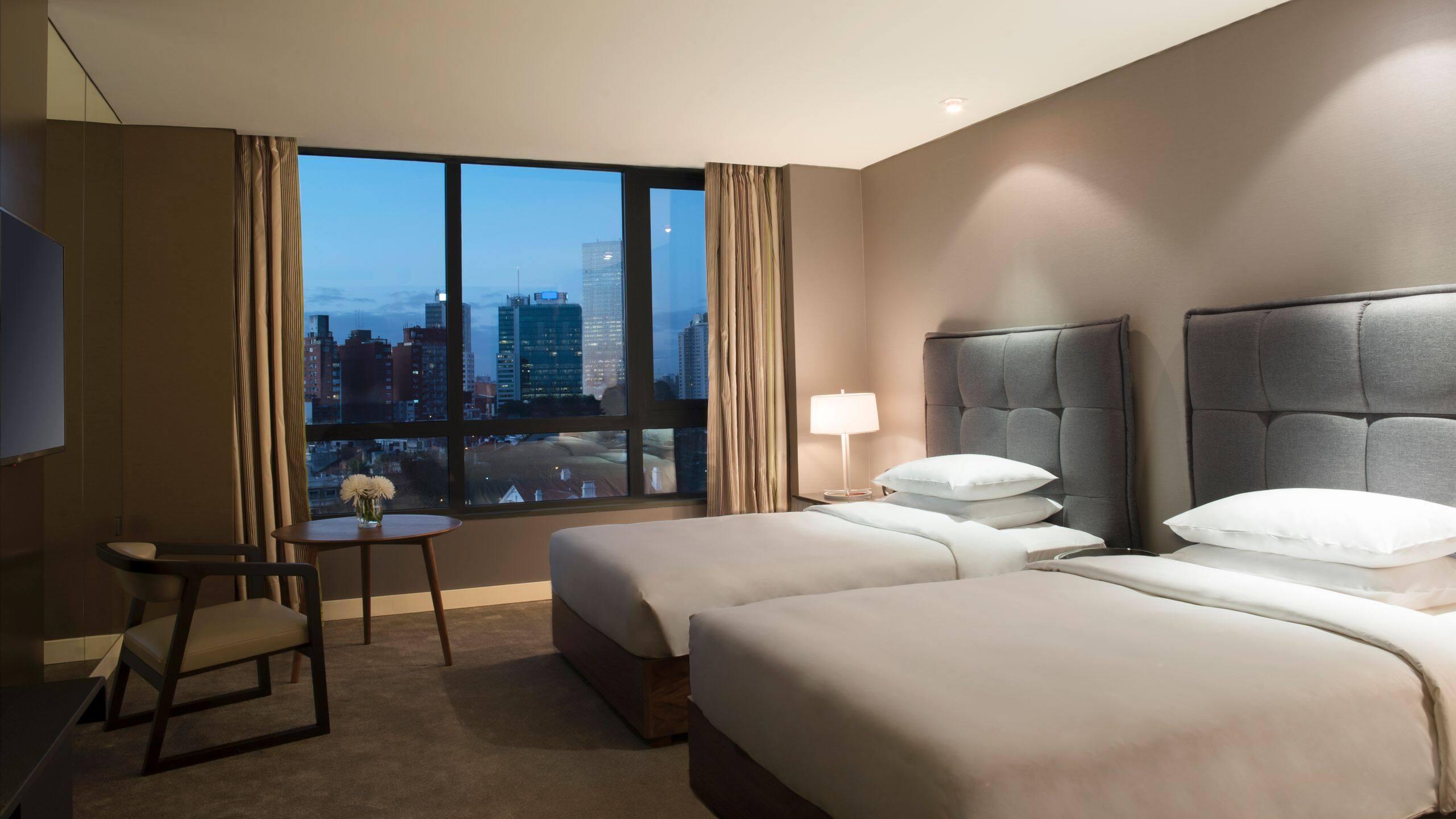 Standard, Twin Beds
