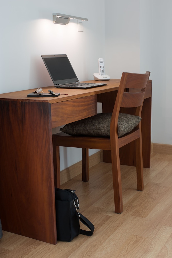 Bellevue Serviced Apartments 30/50