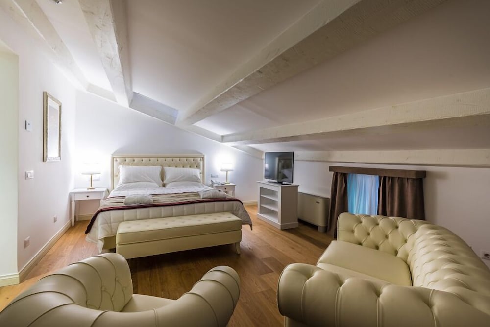 Relais Paradiso Perugia 56/72