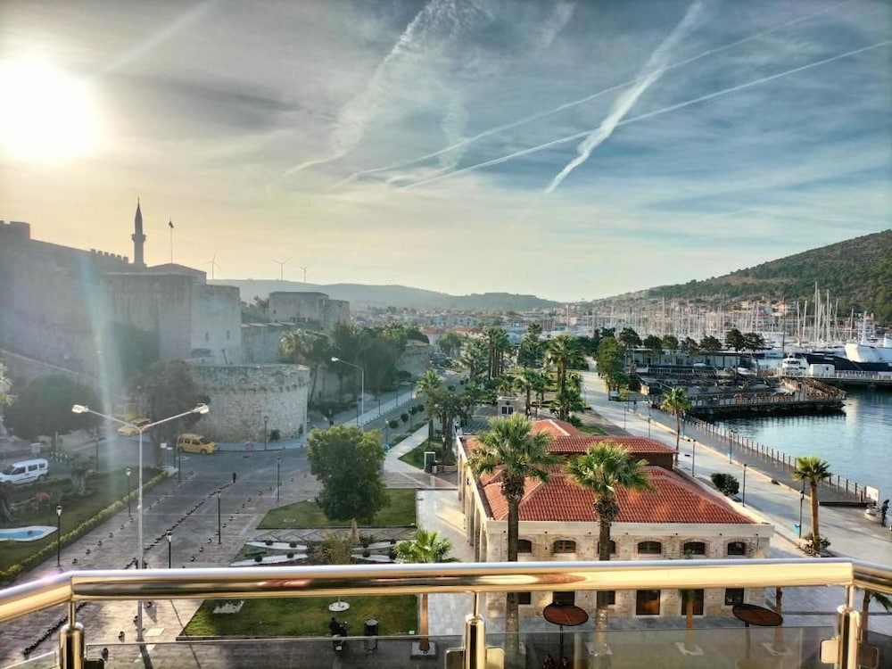 Ridvan Hotel 65/69