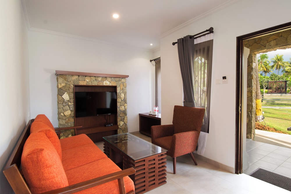 Brits Resort Lovina 41/61