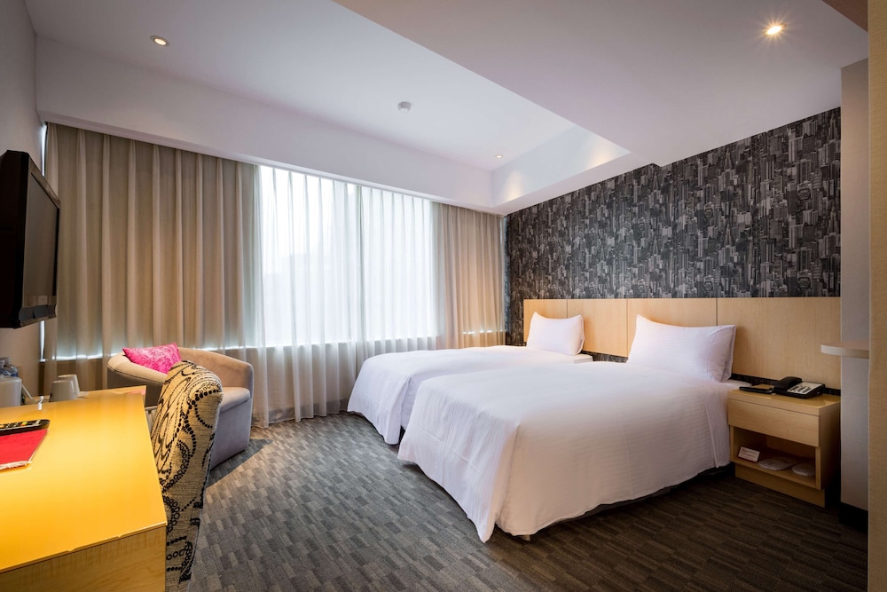 Hotel B 25/50