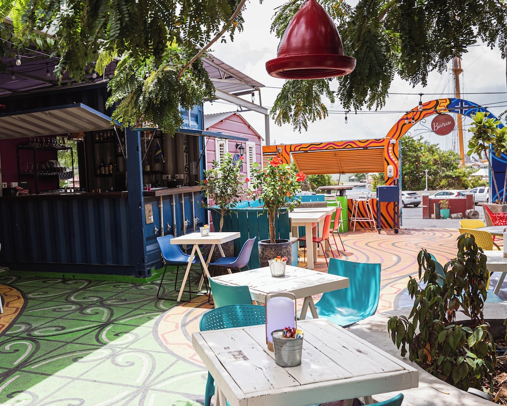 Kura Botanica Hotel 52/62
