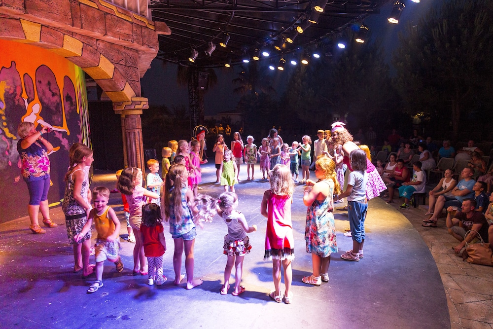 Bella Resort Hotels And Spa 54/73