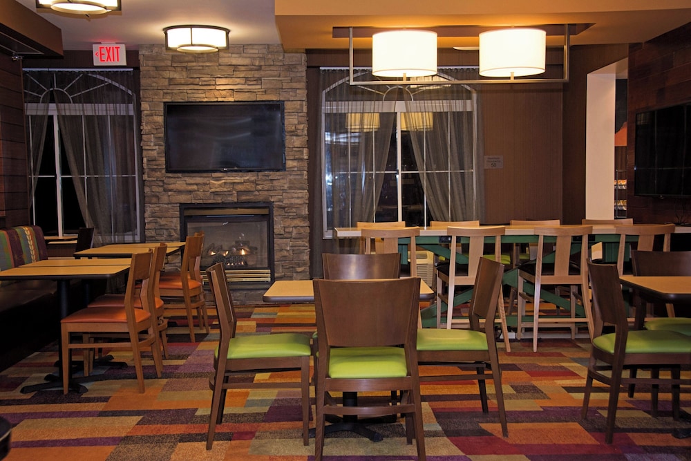Fairfield Inn Suites Butler 38/50