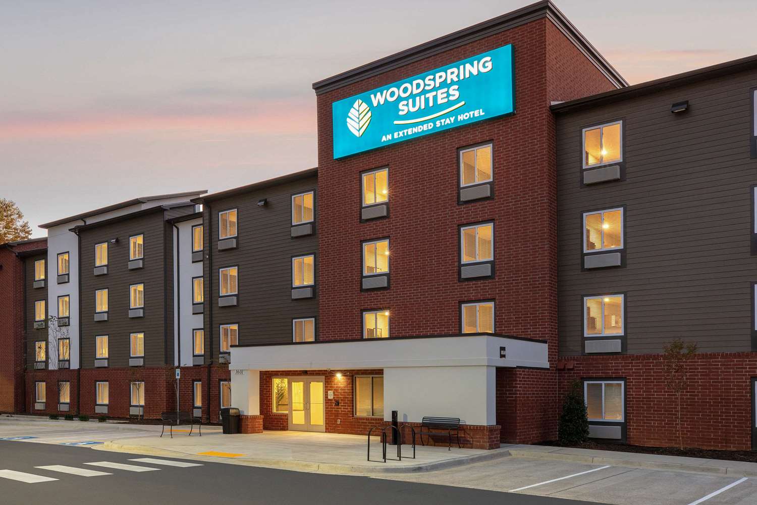 WoodSpring Suites Washington DC East Arena Drive 3/9