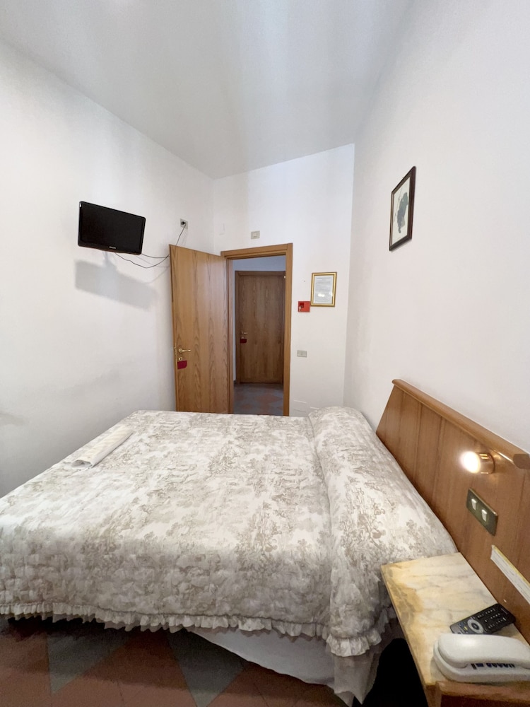 Piccolo Hotel Etruria 20/69