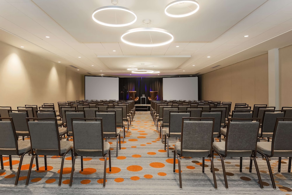 Hyatt Place San Jose/Downtown 51/55