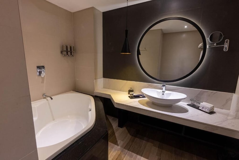 Coro Hotel 48/50