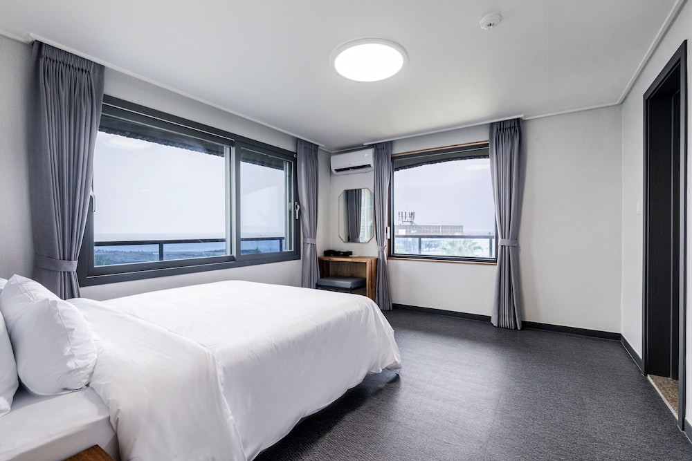 Aewol Stay in Jeju 14/50