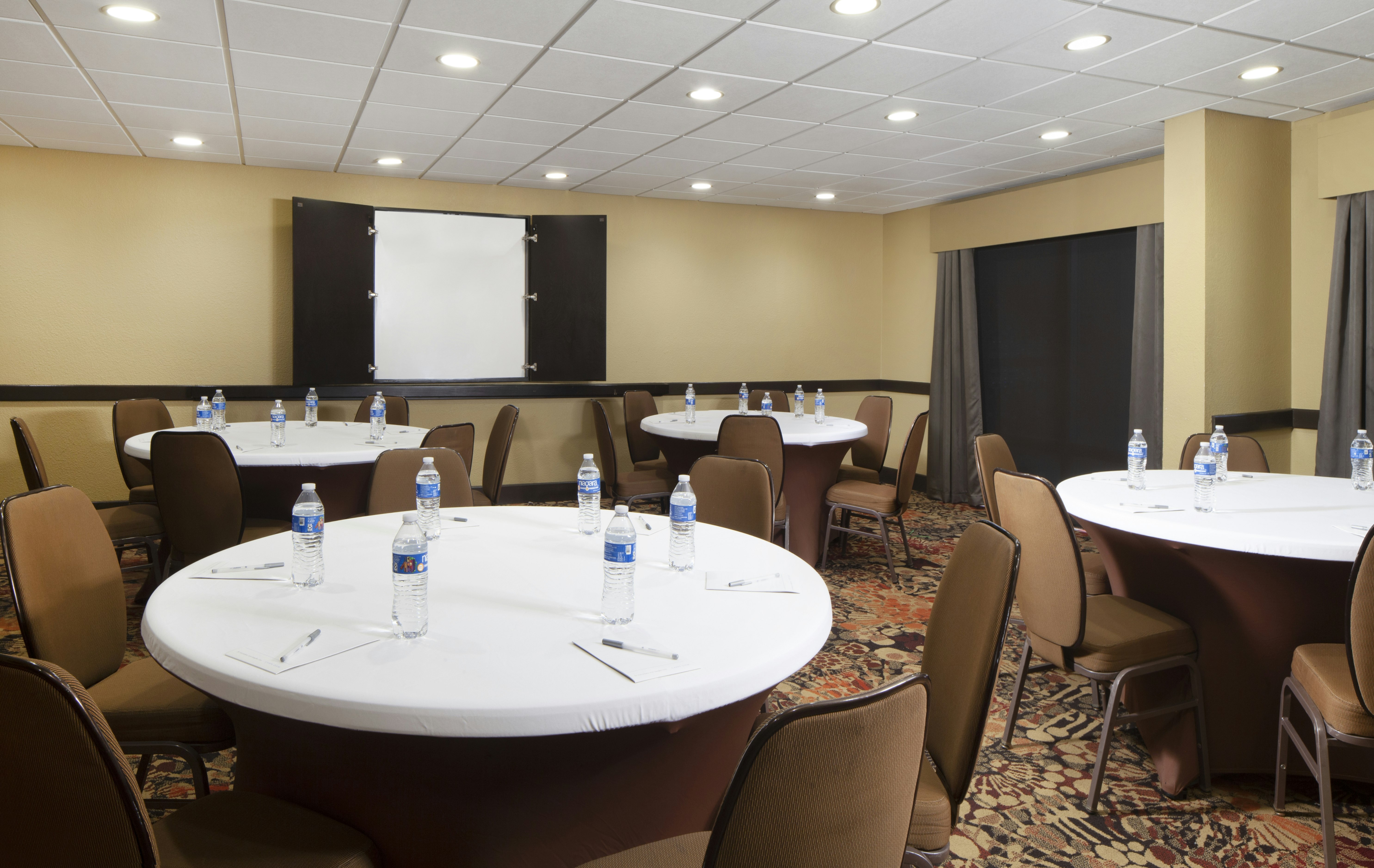 Hampton Inn Charleston Southbridge 38/41