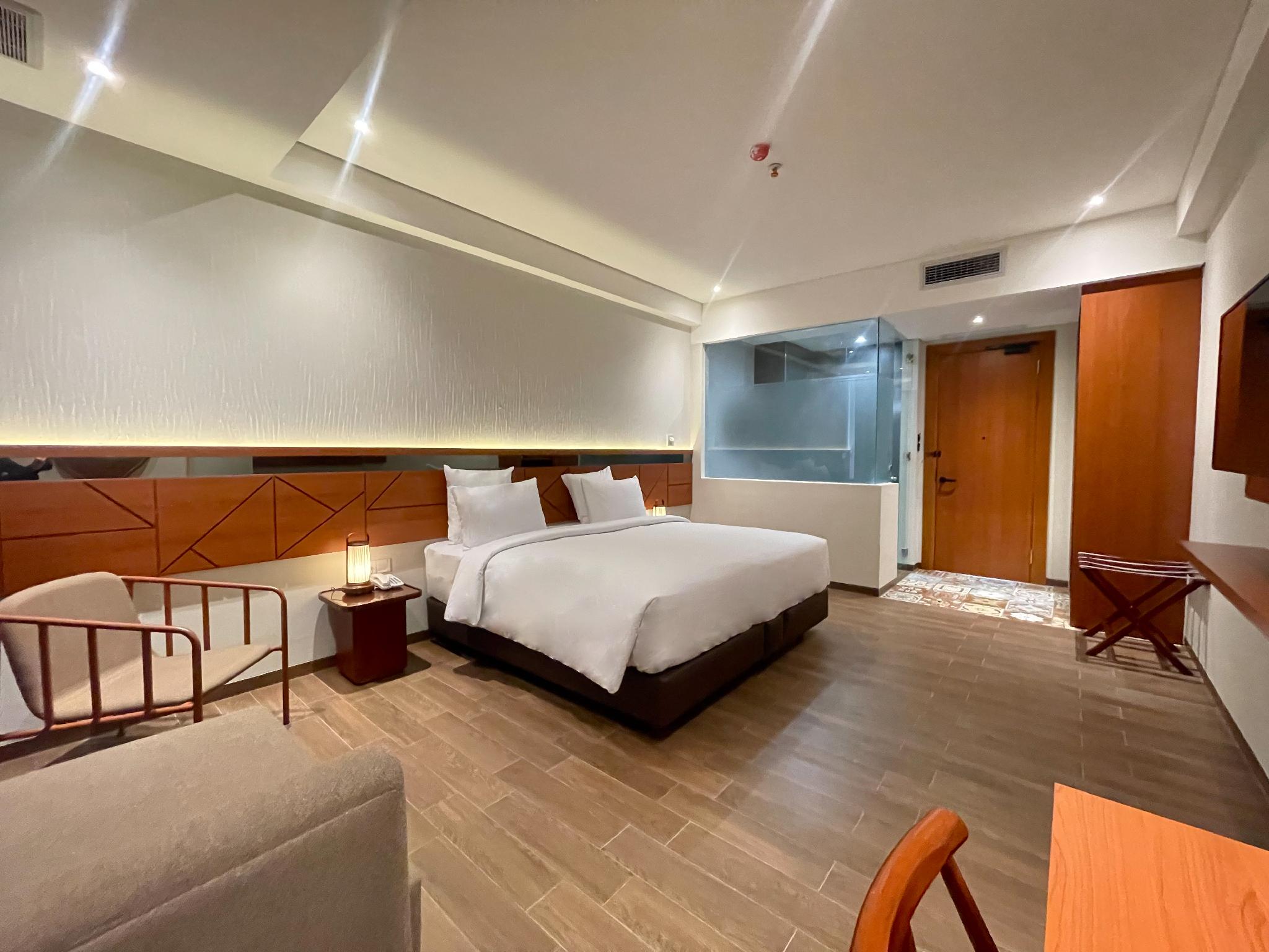 Hollywood, Deluxe, Double Bed
