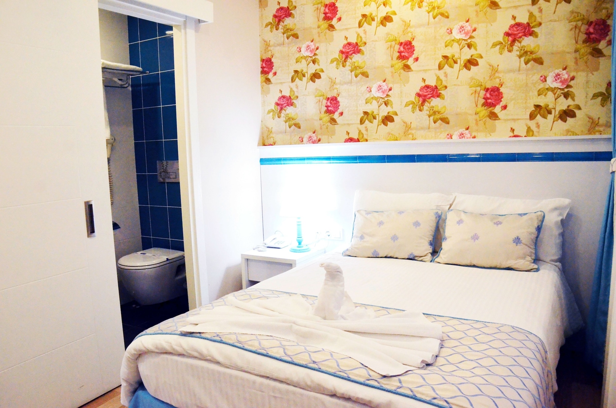 ECONOMY, DOUBLE BED