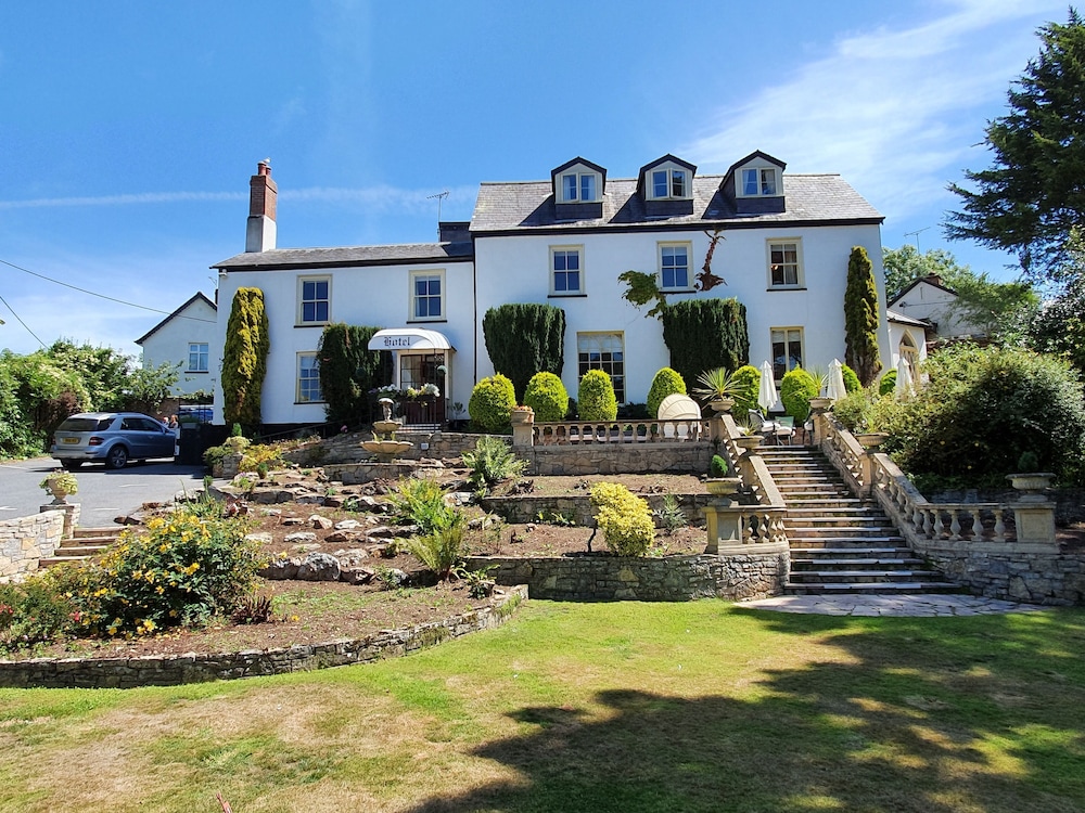 Mount Pleasant Hotel 38/50
