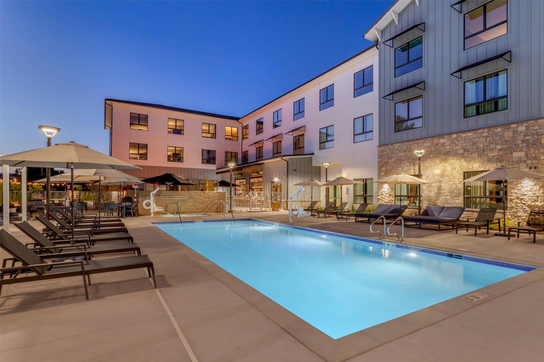 Cambria Hotel Templeton - Paso Robles 31/32
