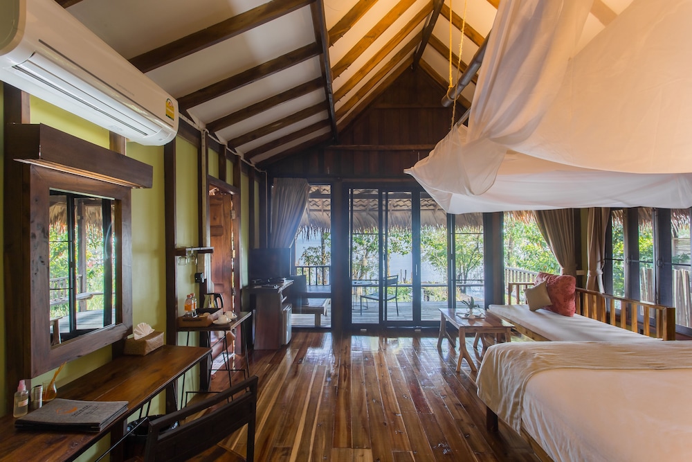 Sripakpra Boutique Resort 9/50