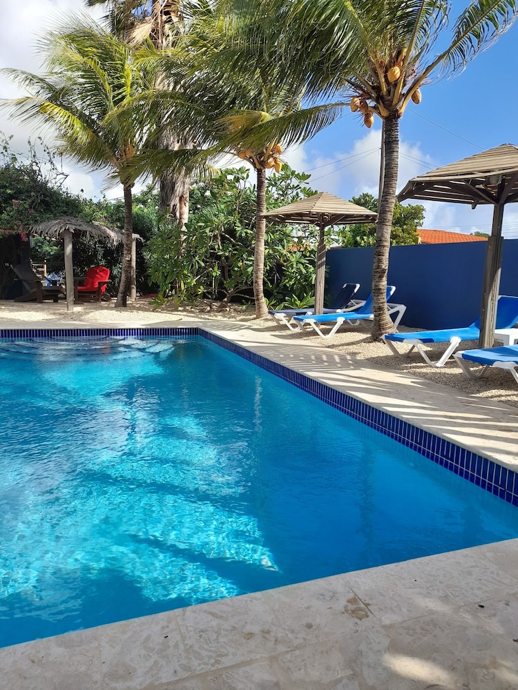 Caribbean Chillout 32/35