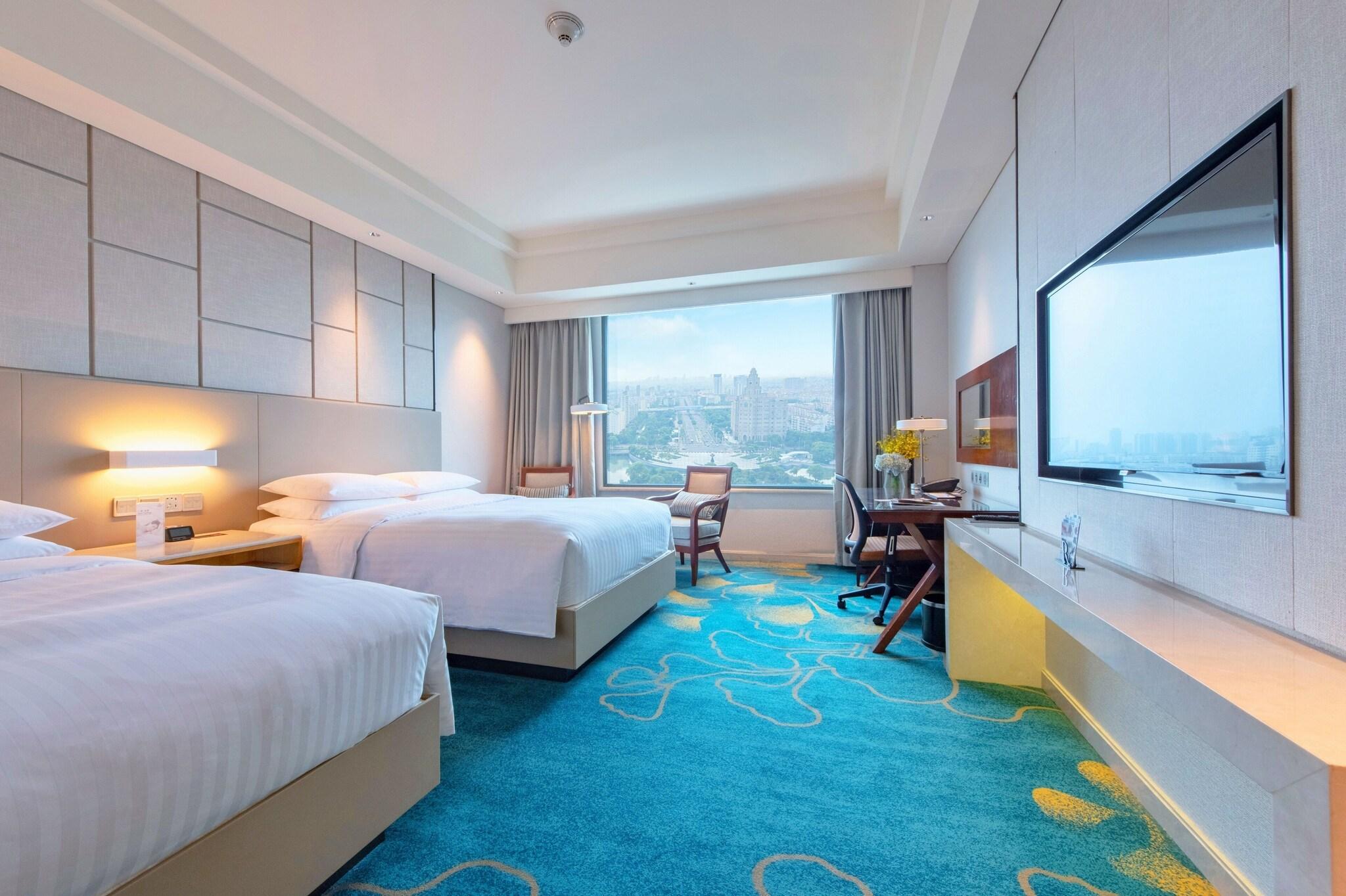 غرفة رباعية بإطلالة على المدينة، Renaissance Suzhou Hotel 2/4