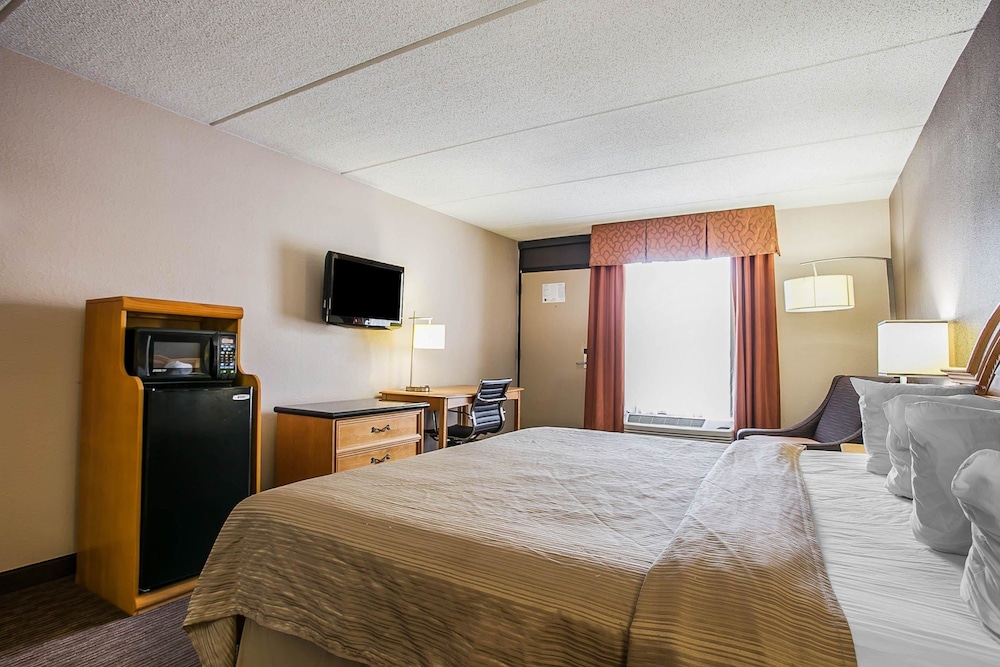 Quality Inn Hartsville 15/37