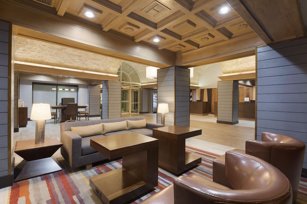 Embassy Suites by Hilton El Paso 31/49