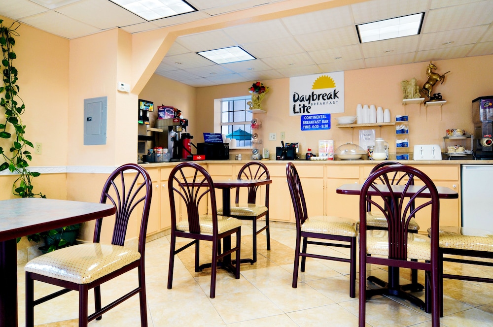 Quality Inn Waycross 41/58