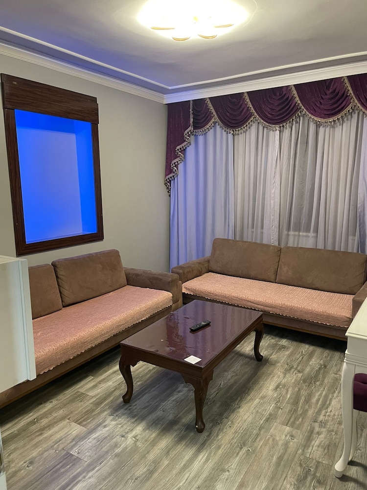 Taksim Cmlm Apart 32/50