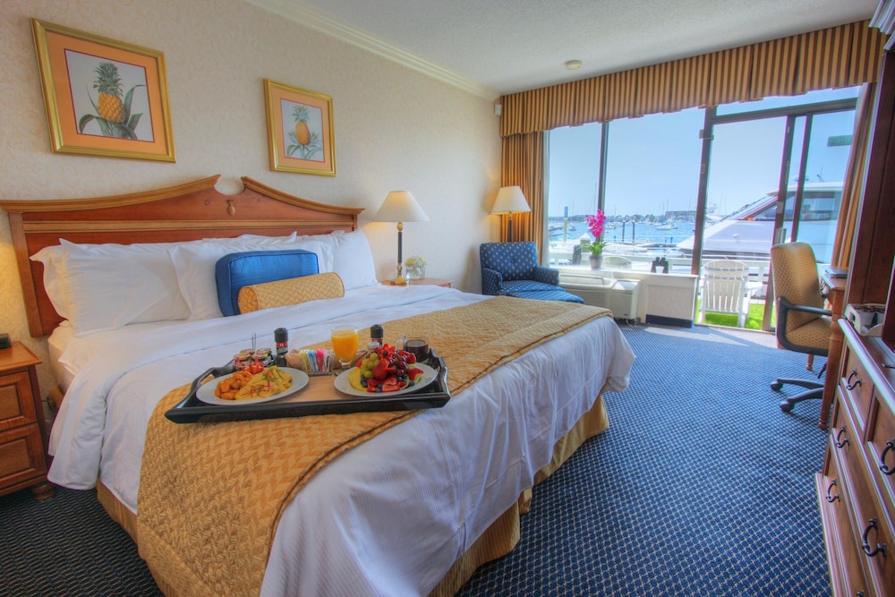 The Newport Harbor Hotel and Marina 48/58