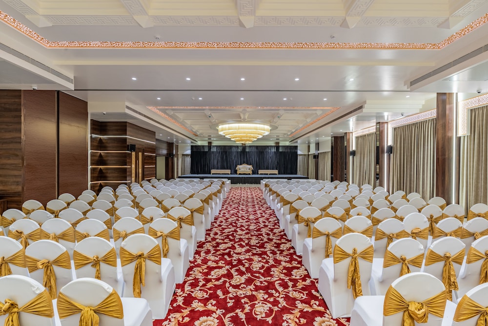Mastiff Grand The Sia Palace Suites & Banquets, Khopoli 12/61