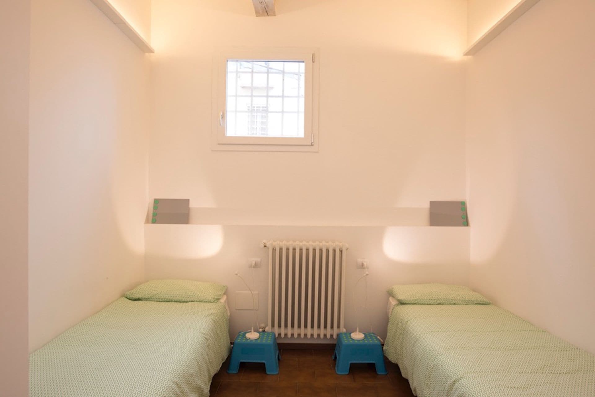 4 BEDROOMS, BASIC, APARTMENT