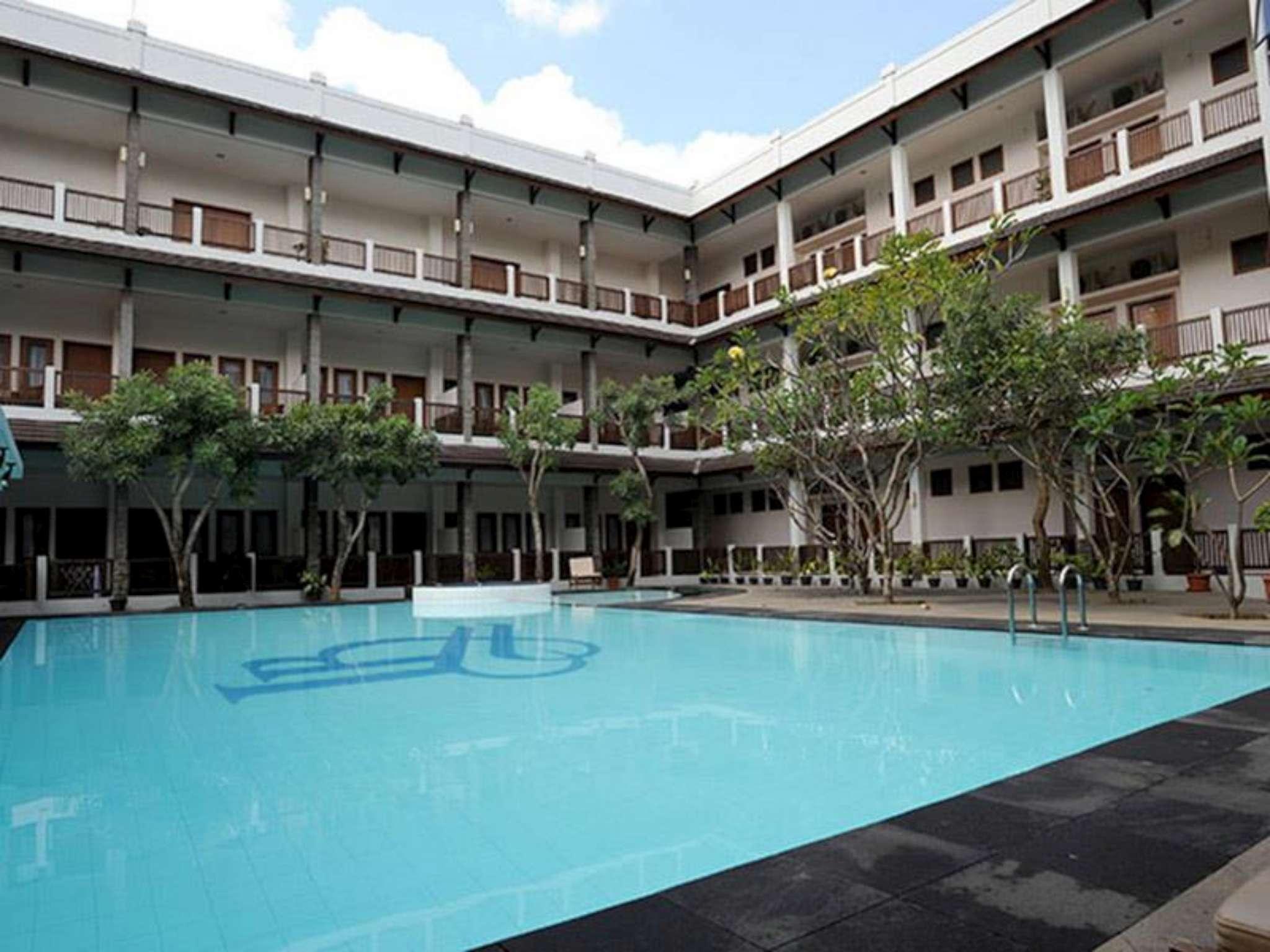 Laut Biru Resort Hotel 10/30