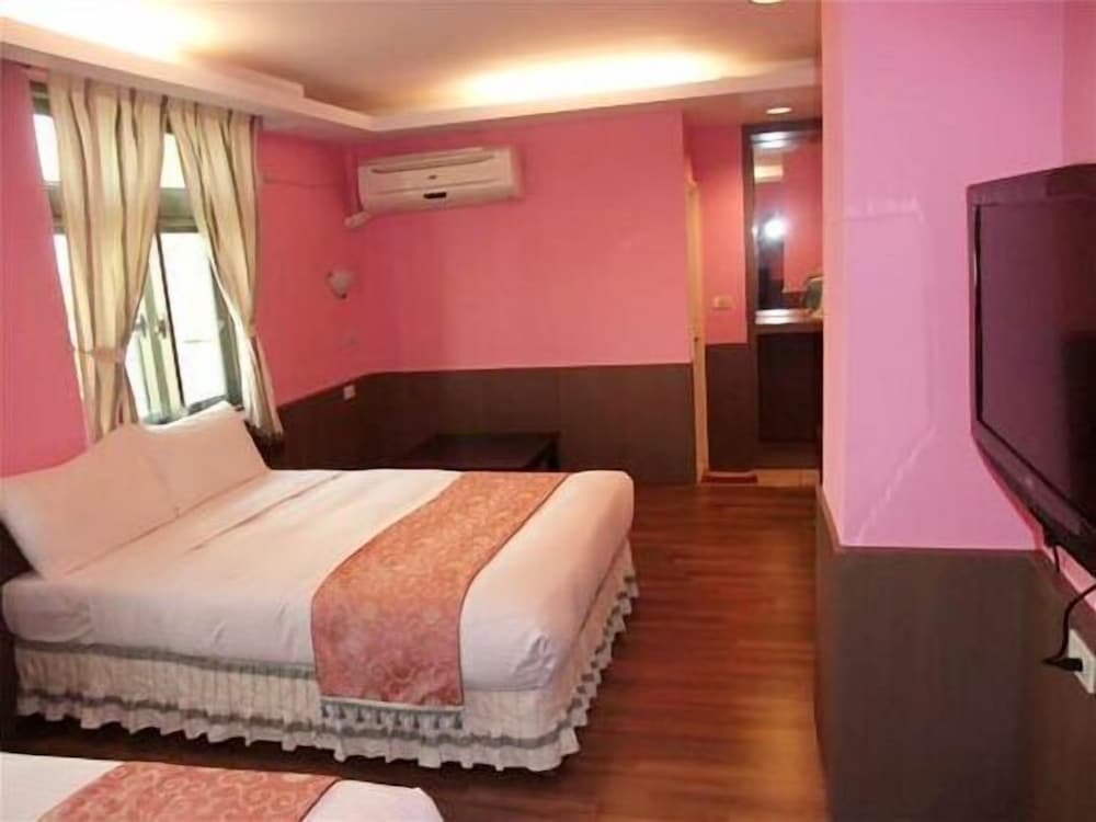 Toong Hsiang Hotel 12/44