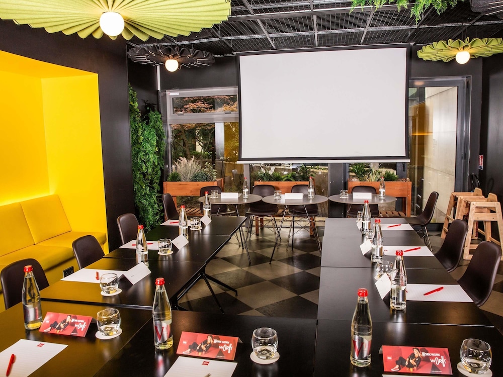 Ibis Paris Bercy Village 12Eme 66/73