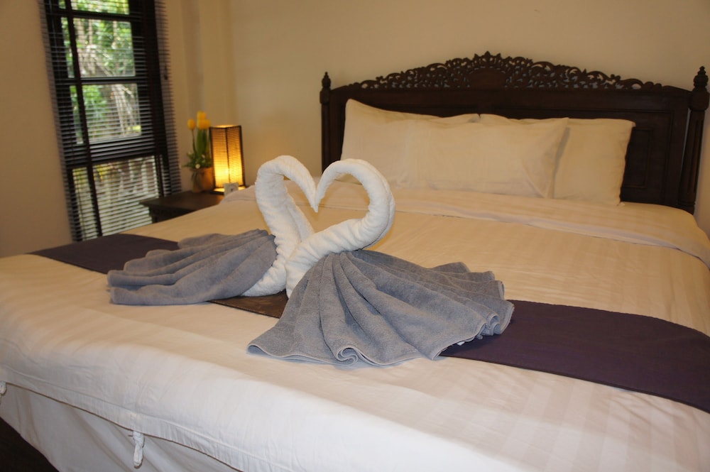 Phuket Gay Home Stay - Caters To Men 15/44