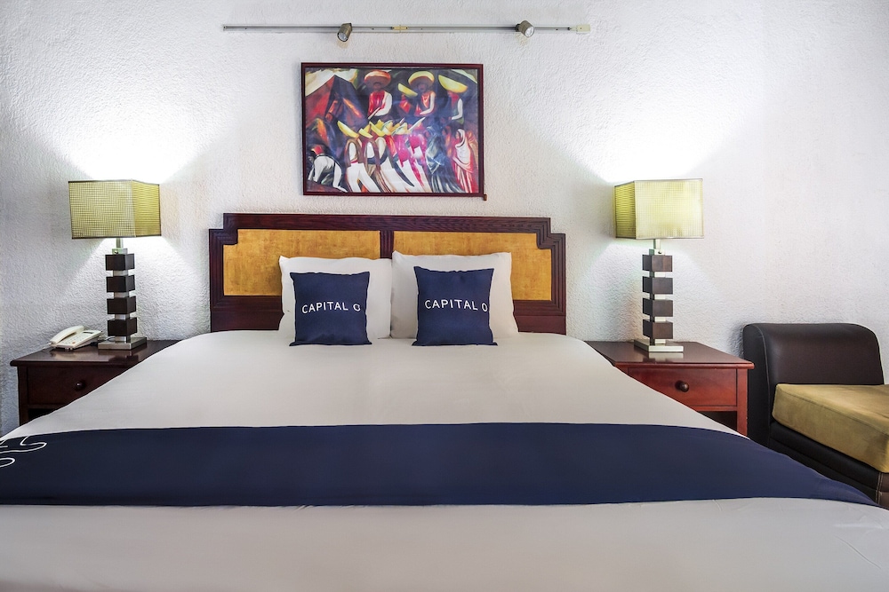 Hotel Costa Ensenada 13/68