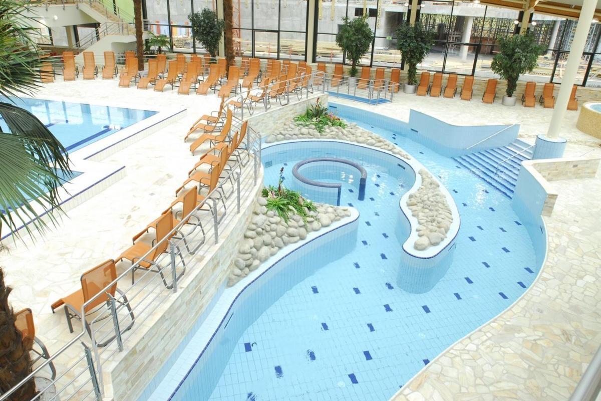 Tulipan Pruhonice Hotel 18/42