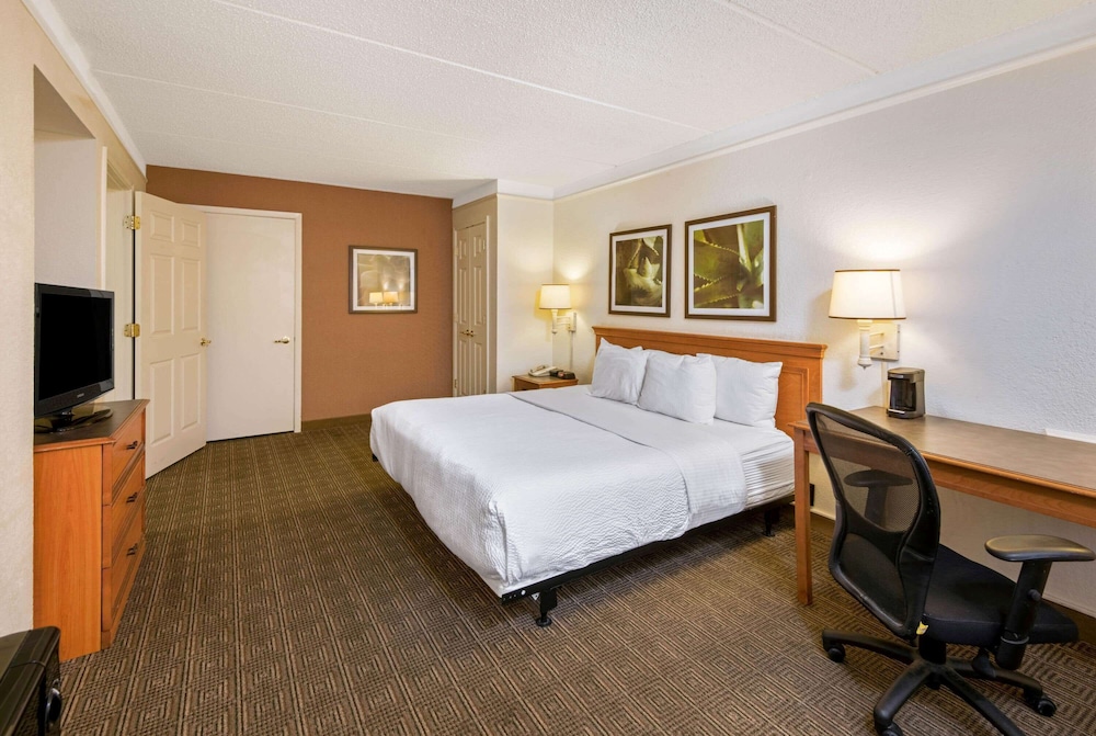 La Quinta Inn San Antonio Market Square 27/43