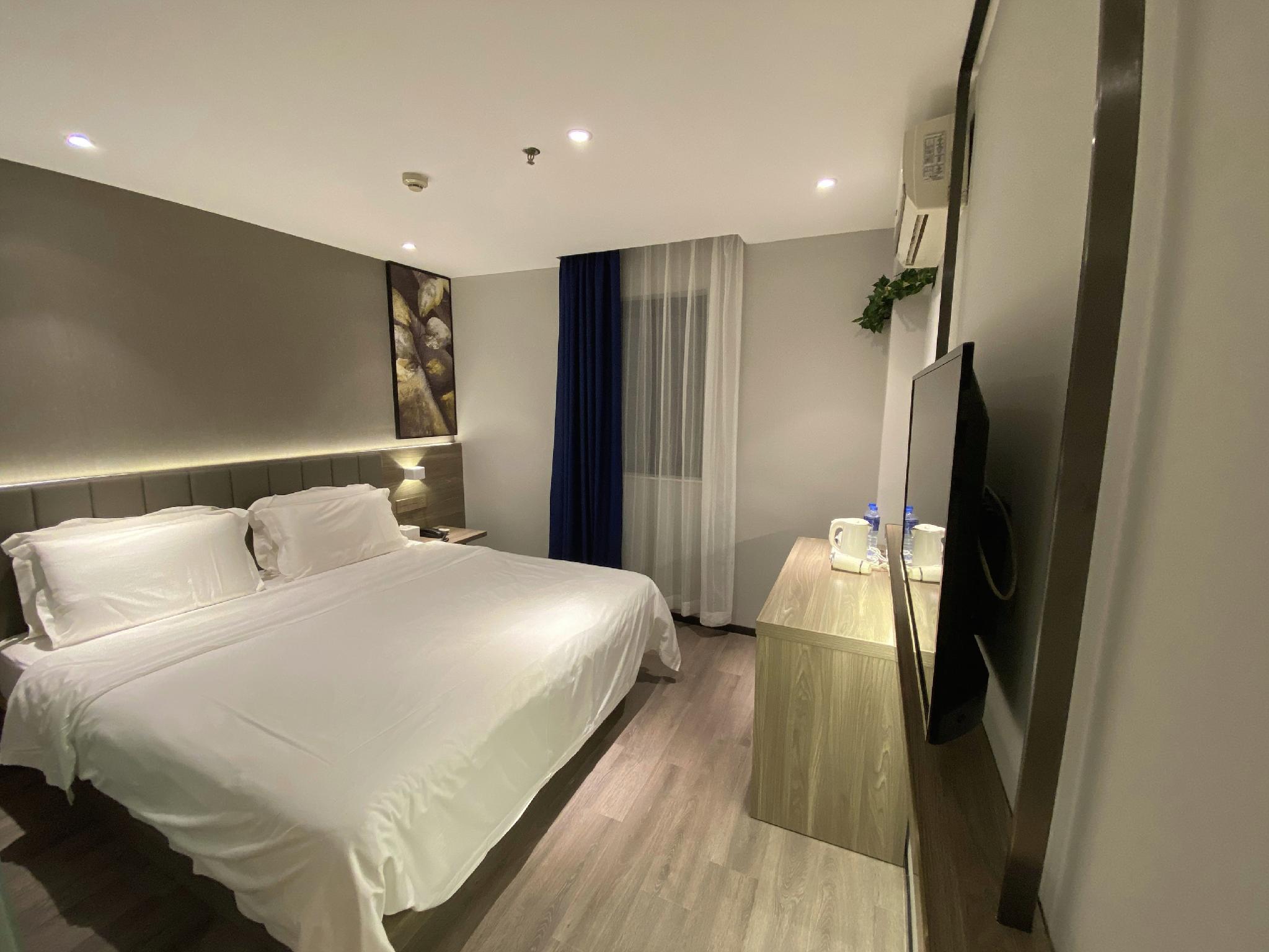 Borrman Hotel (Guangzhou Hanxi Changlong Happy World North Gate) 4/10