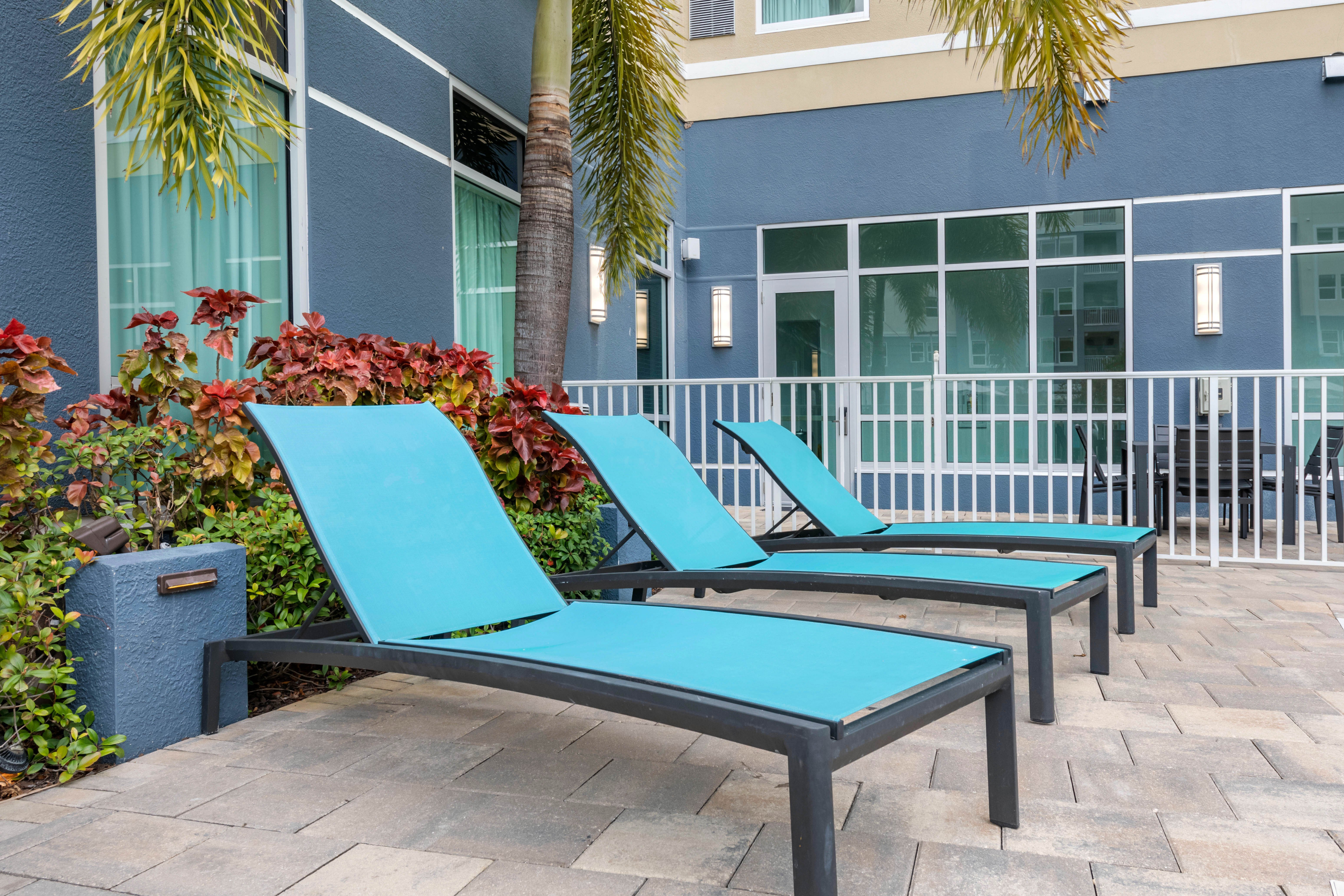 Staybridge Suites St. Petersburg FL 75/79