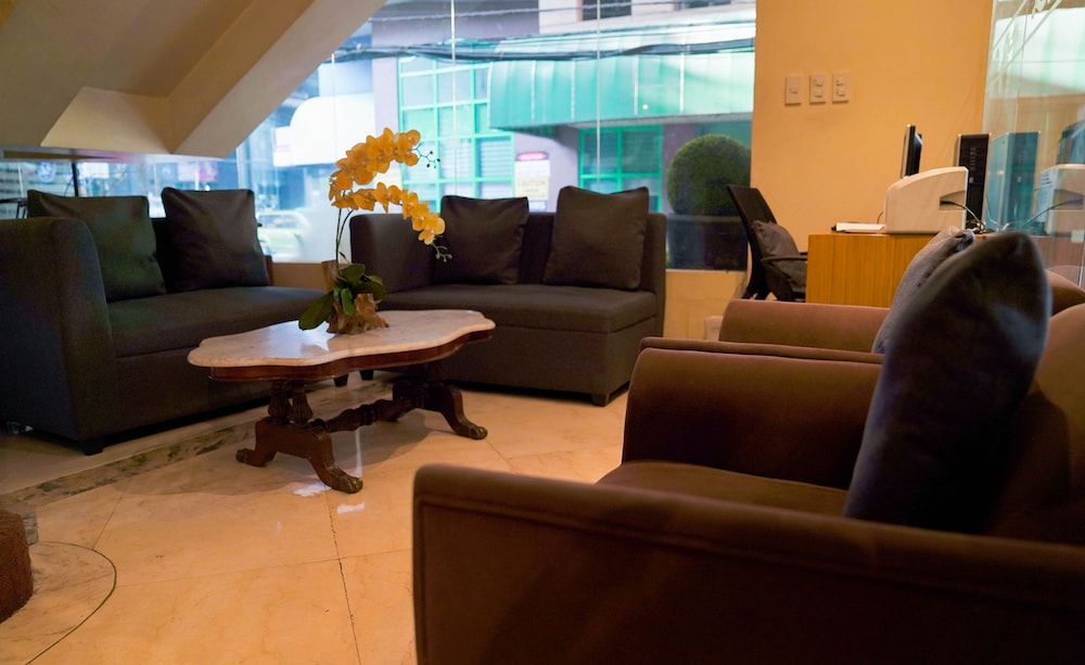 Berjaya Makati Hotel 48/72