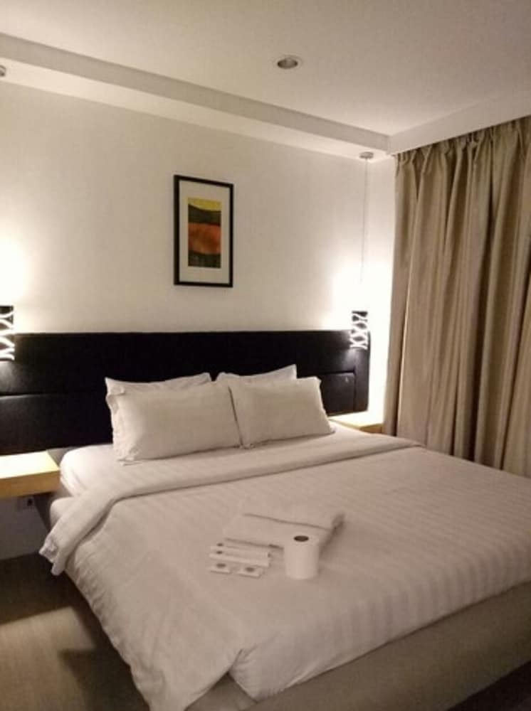 Dragonlink Suites 20/42