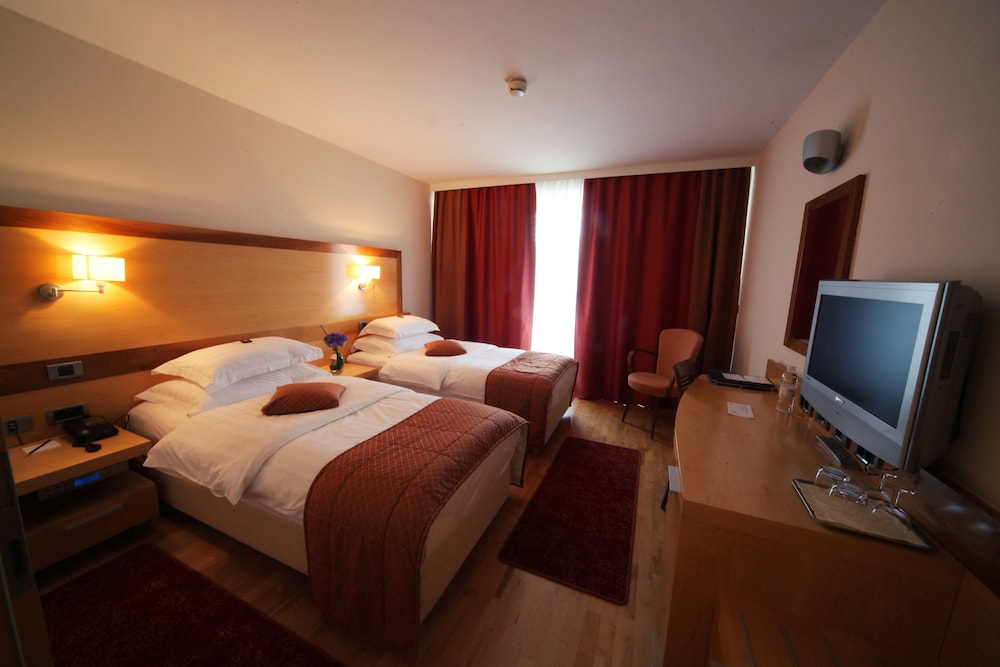Hotel Lovec 23/47