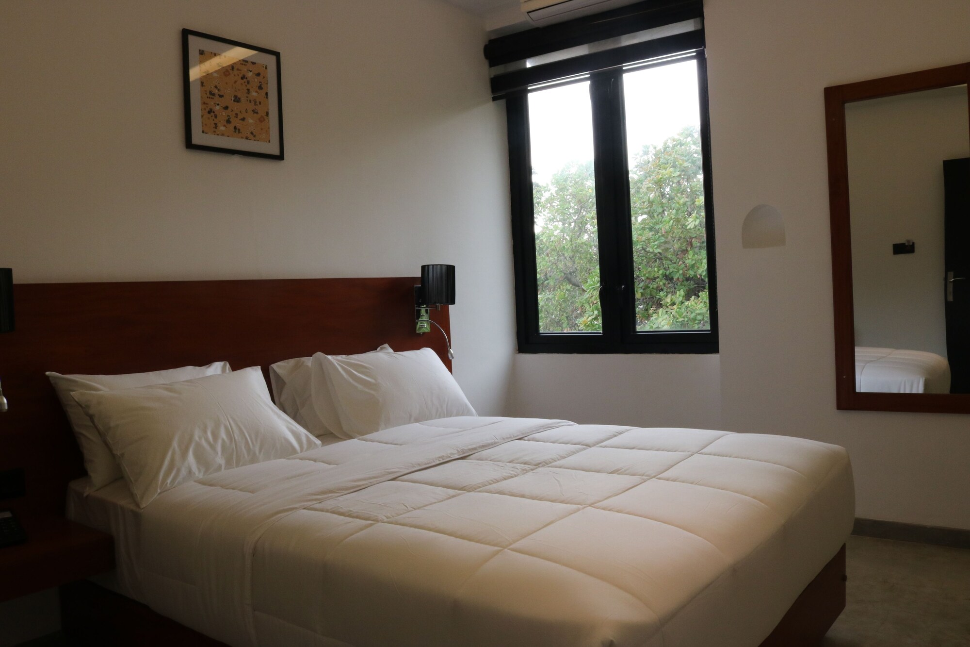 COMFORT, QUEEN BED, ACCESSIBLE