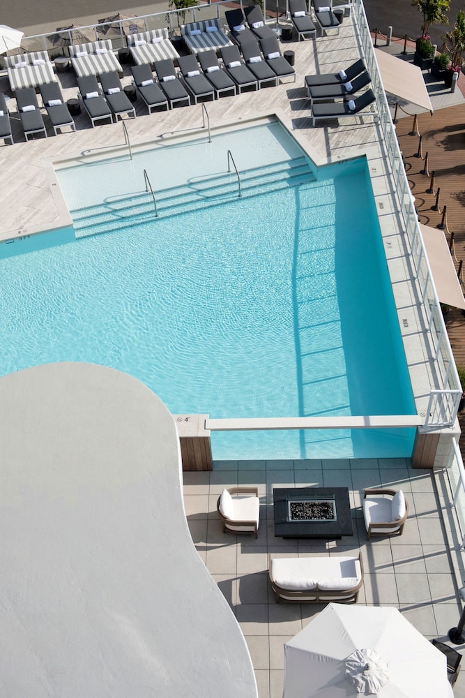 Wave Resort 30/41