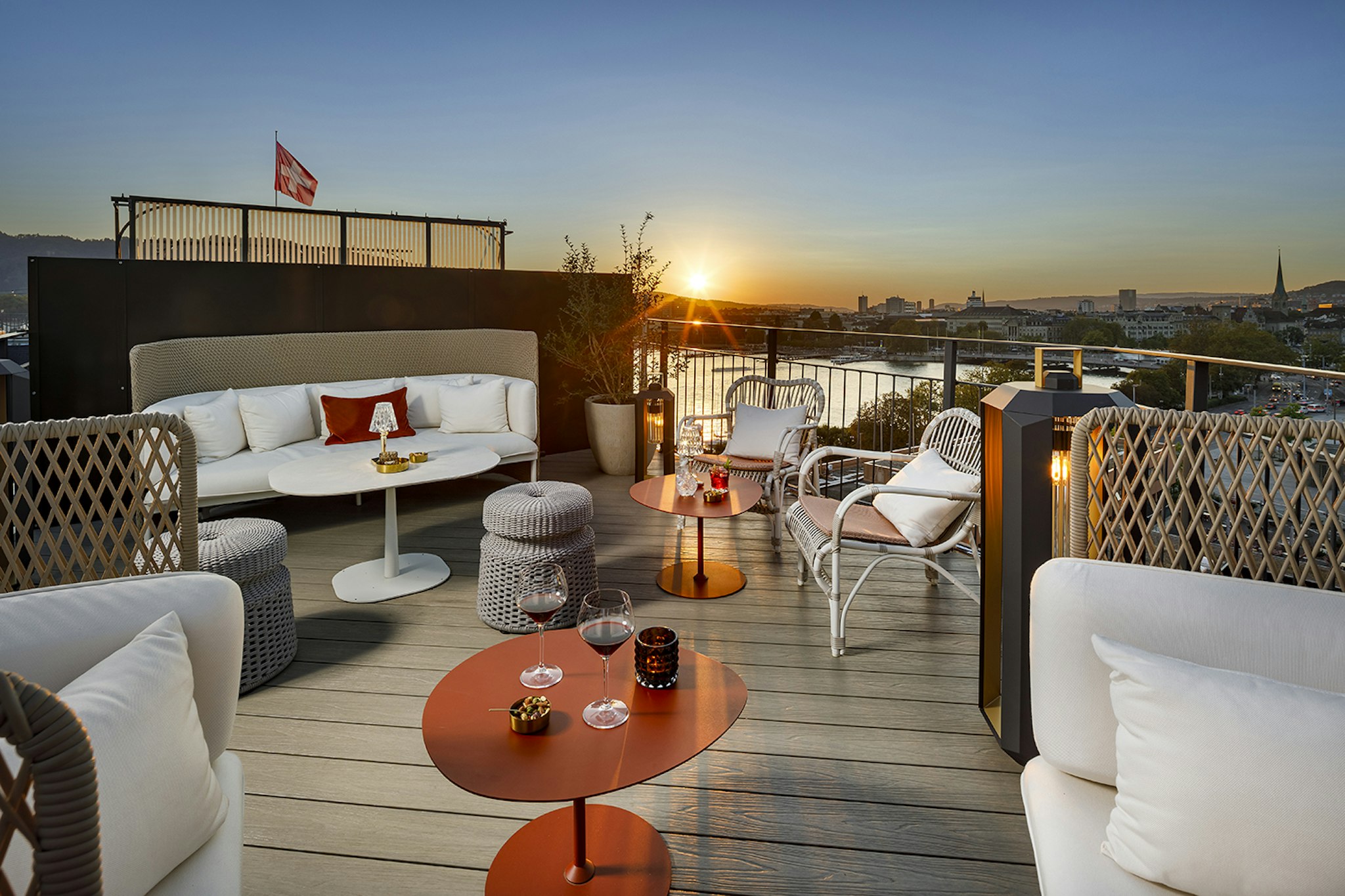 Small Luxury Hotel Ambassador Zurich 34/48