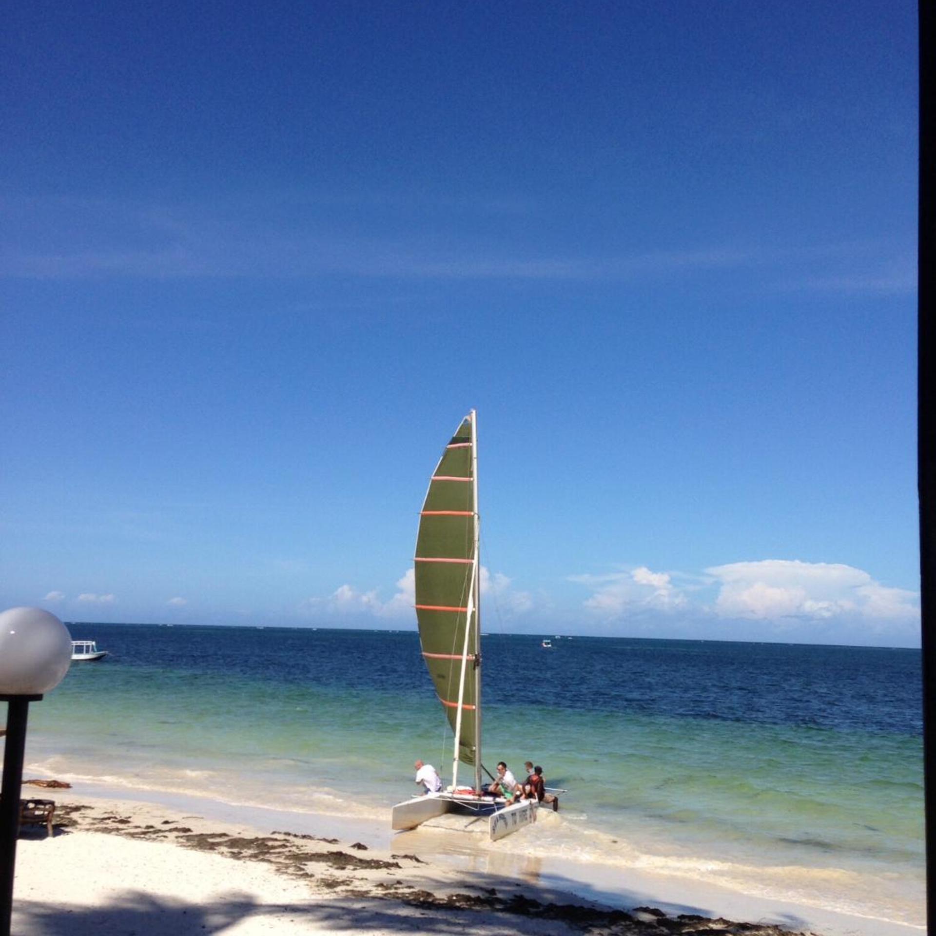 Kenya Bay Beach Hotel 31/46