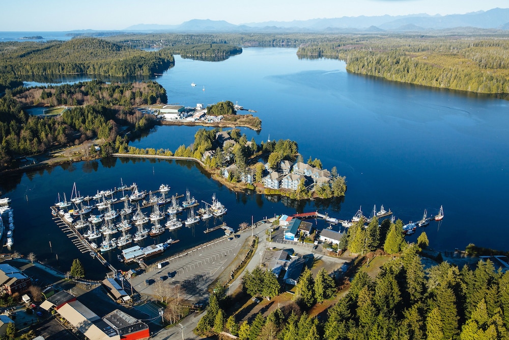 Embarc Ucluelet 2/38