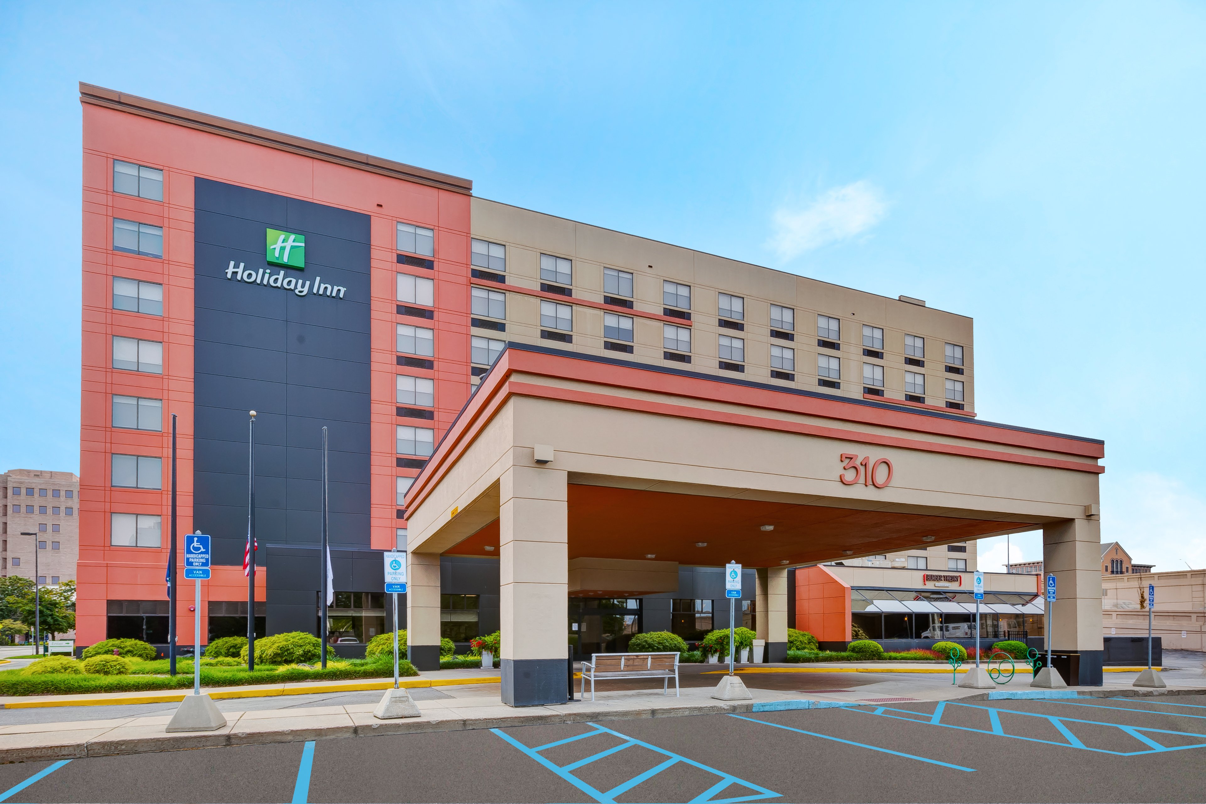 Holiday Inn Grand Rapids Downtown 42/50